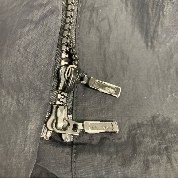 HENNES by H&M Women's Size L Black Lightweight Hooded Jacket. - Picture 9 of 13